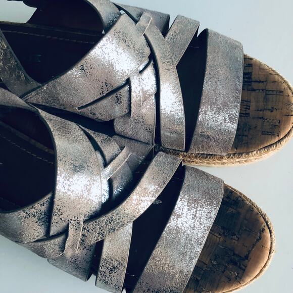 Trask 'Randi' Women's 9.5 Pewter Platform Sandal Strappy - Picture 3 of 12